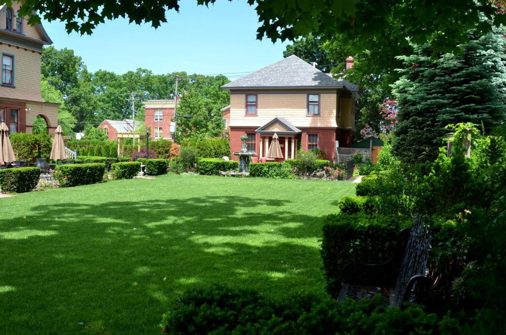 Отель Union Gables (Adults Only) Саратога-Спрингс Экстерьер фото