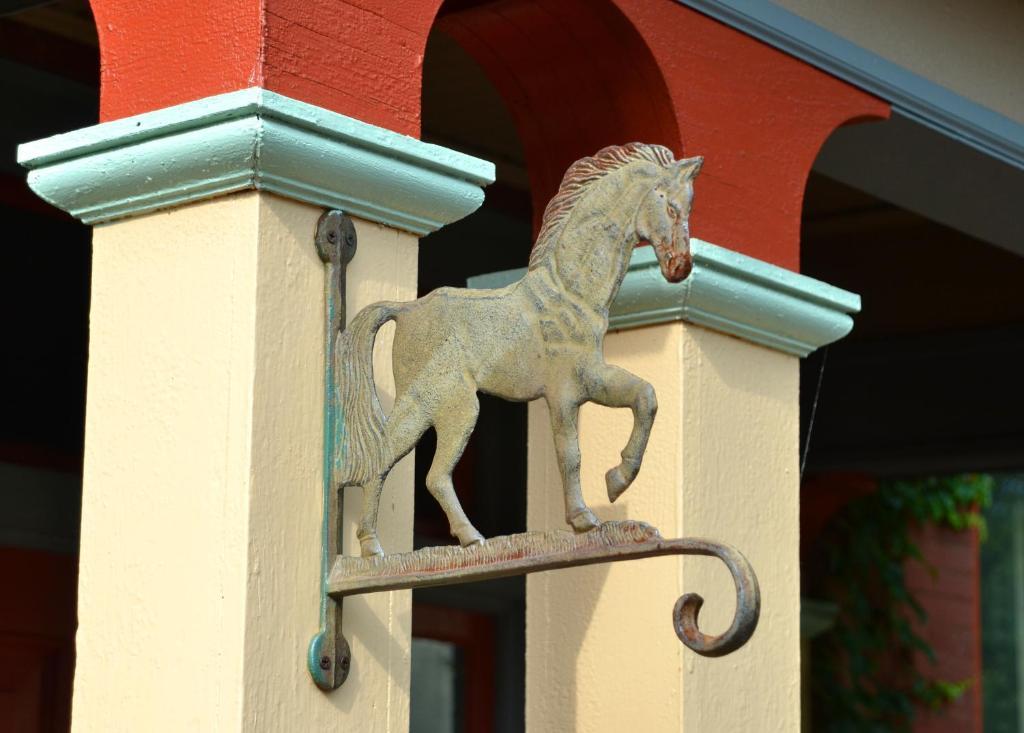 Отель Union Gables (Adults Only) Саратога-Спрингс Экстерьер фото