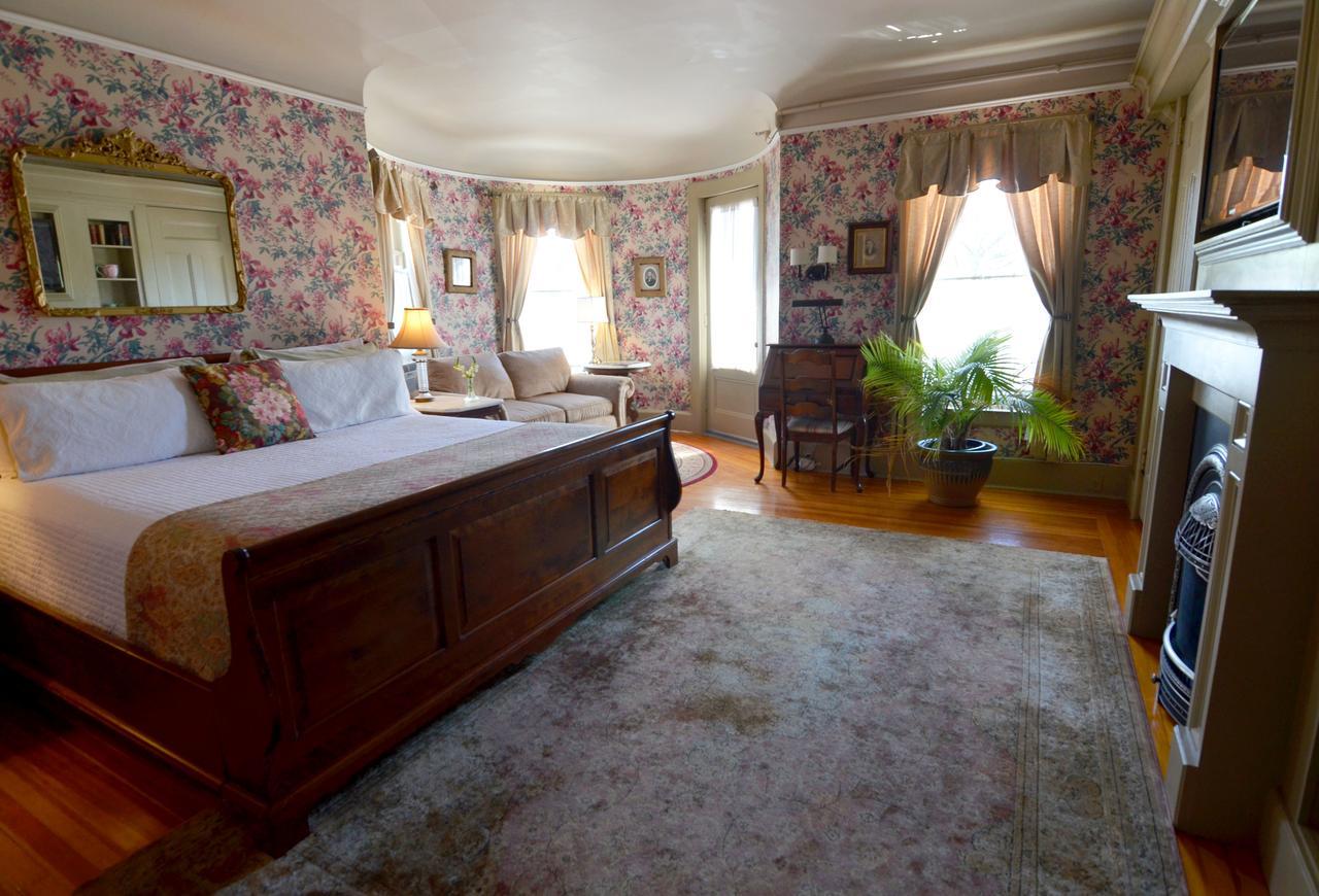 Отель Union Gables (Adults Only) Саратога-Спрингс Экстерьер фото